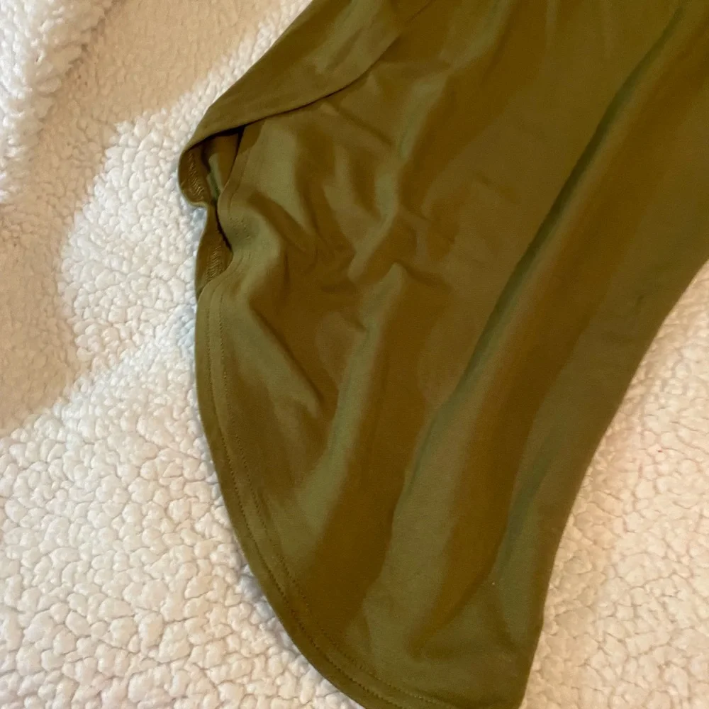 Matilda Jane olive colored size large capris.   NWT - Picture 2 of 10